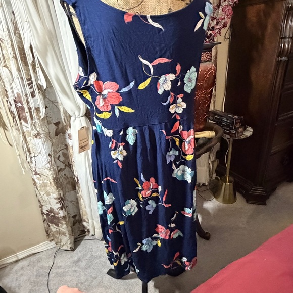 St. John's Bay Navy Floral Dress - Picture 6 of 6